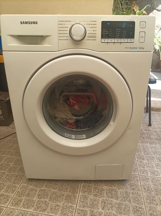 Máquina de lavar roupa Samsung