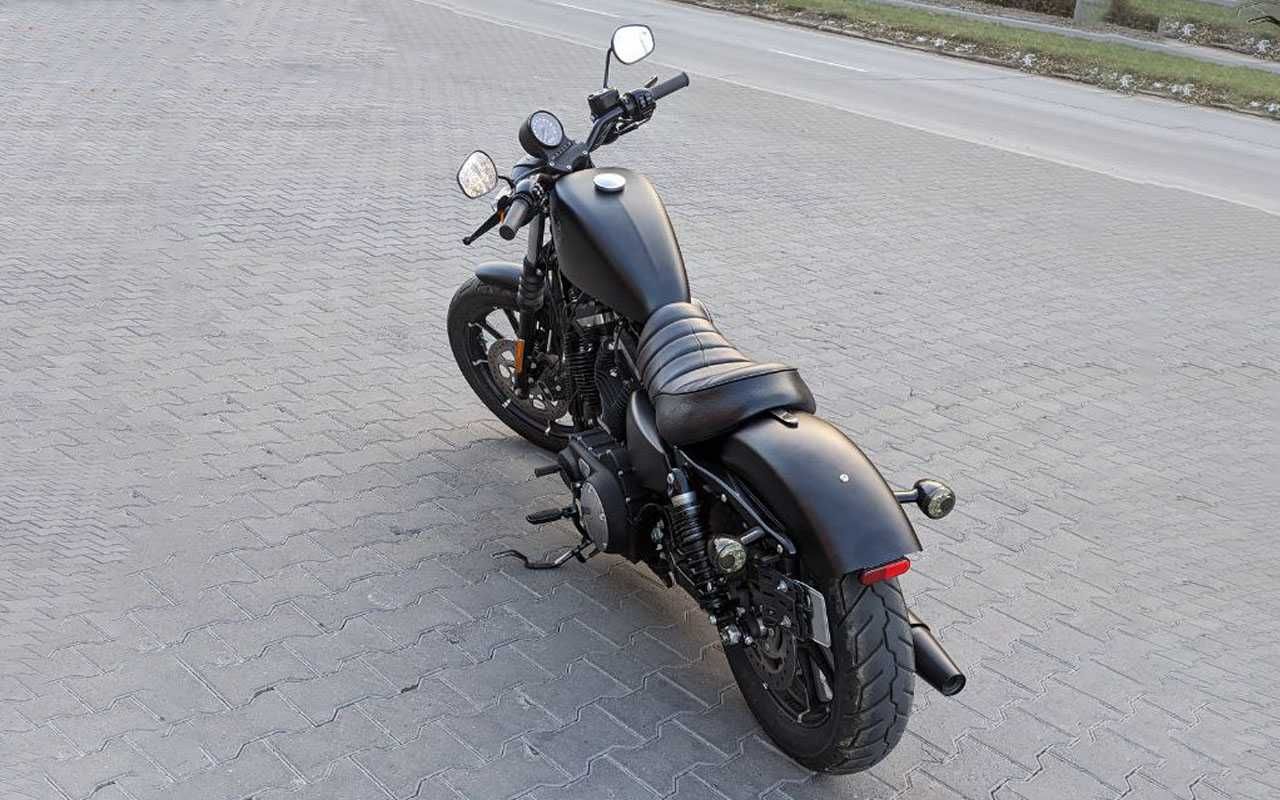 Harley Davidson Sportster Iron XL883N 2022