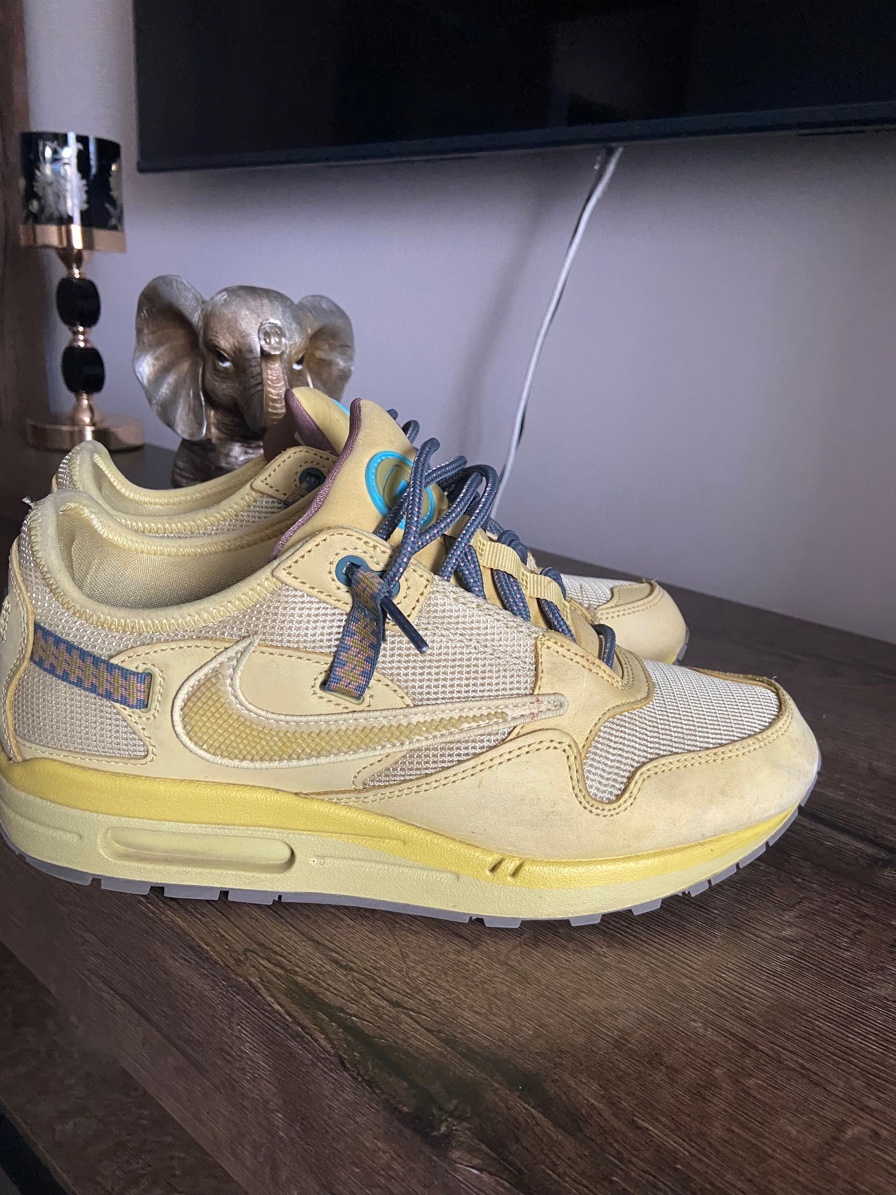 Nike Air Max Travis Scott