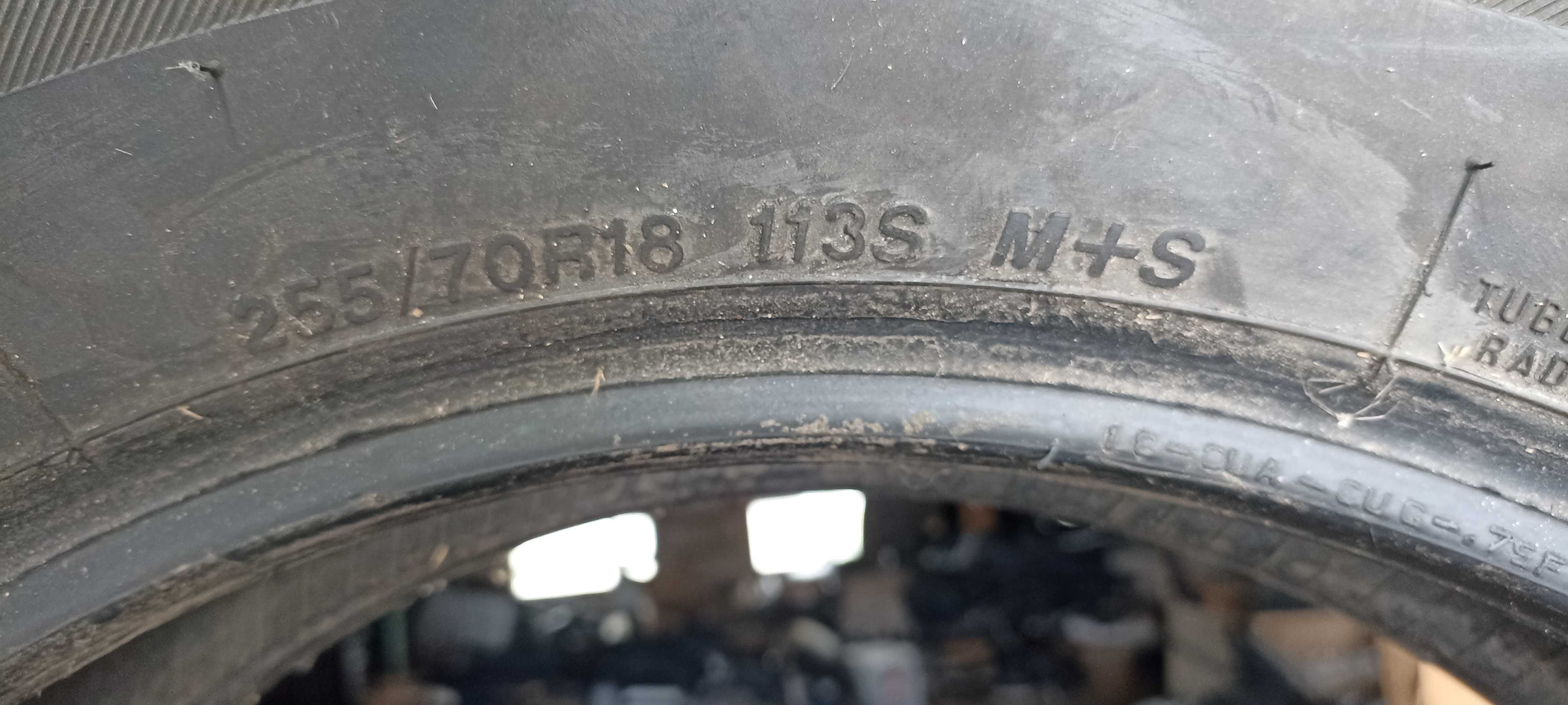 Bridgestone Dueler H/T 840 255/70R18 m+s  4 szt.