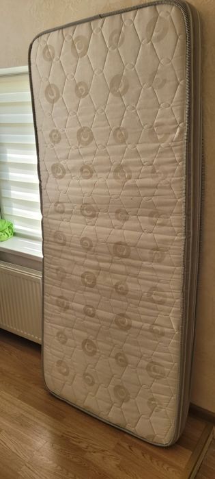 Ортопедичний матрас