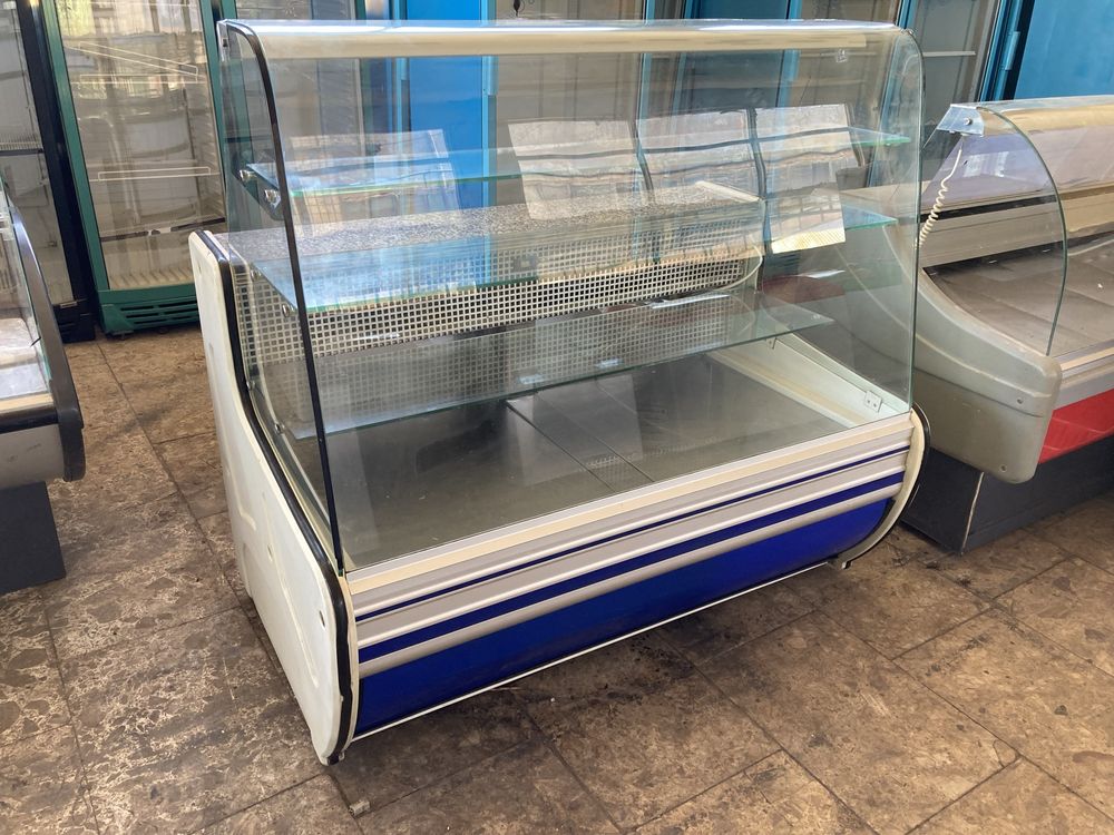 Отправляем по Украине холодильные витрины холодильники