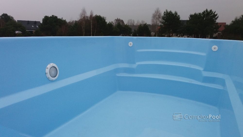 Basen ogrodowy wkopywany poliestrowy 9,4 x 3,3 x 1,55 z filtracją