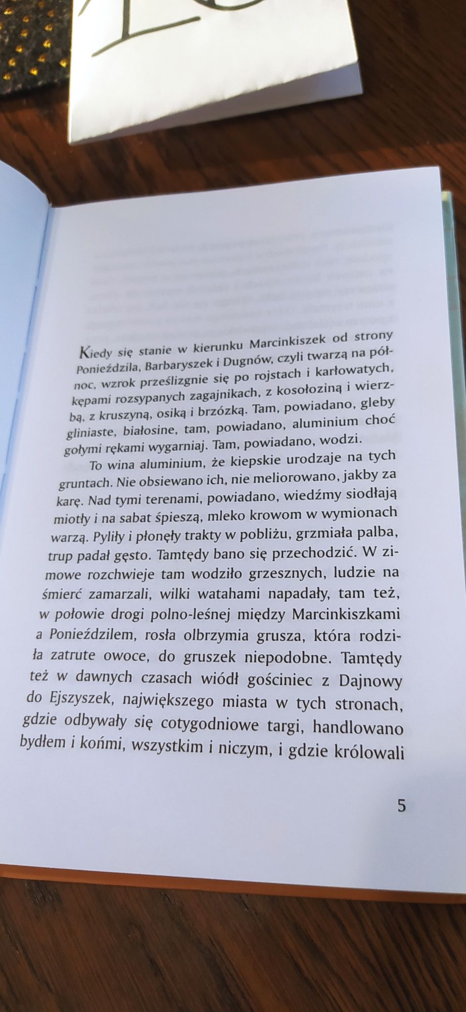 Czarne rondo Witold Wedecki