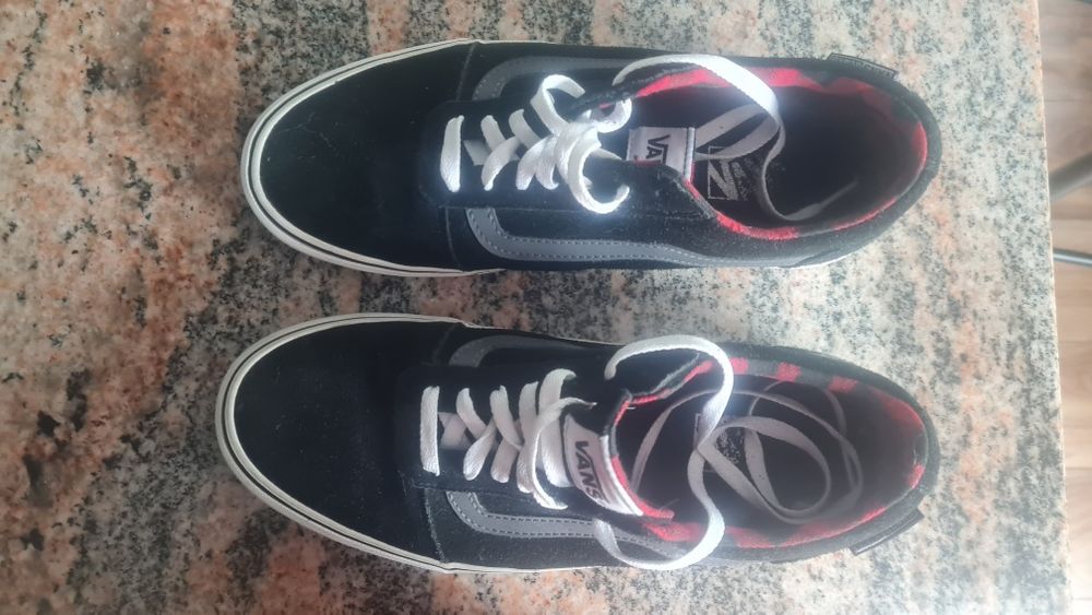 Buty Vans rozm. 42.5