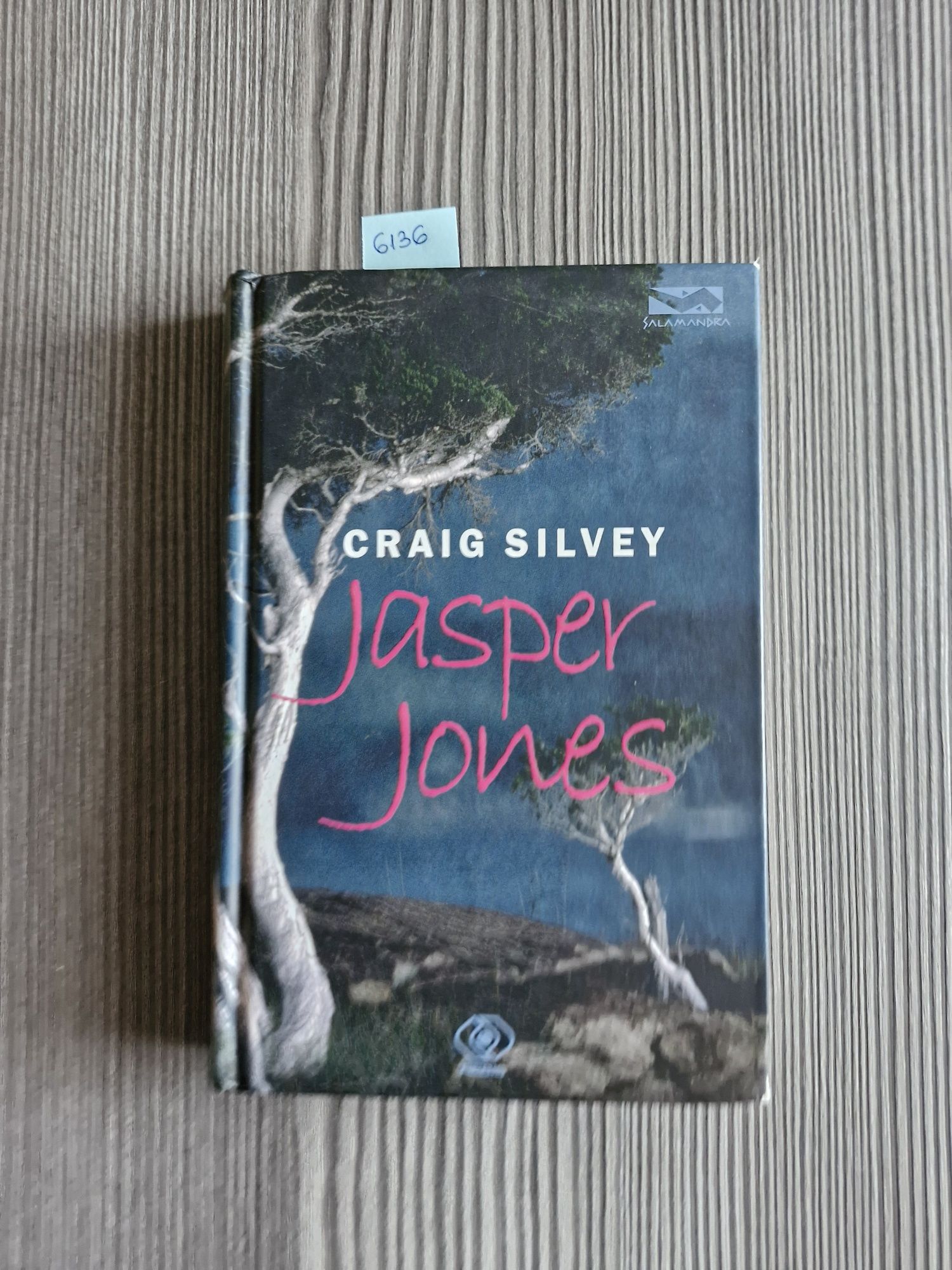 6136. "Jasper Jones" Craig Silvey