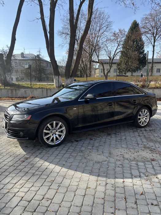 Ауді А4В8 2012 S-line