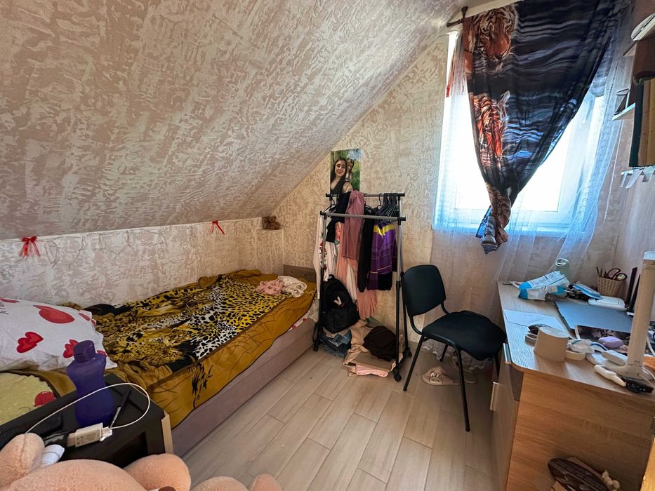 Продам капітальний 2-х поверховий будинок, 10 хв. від м. Індустріальна