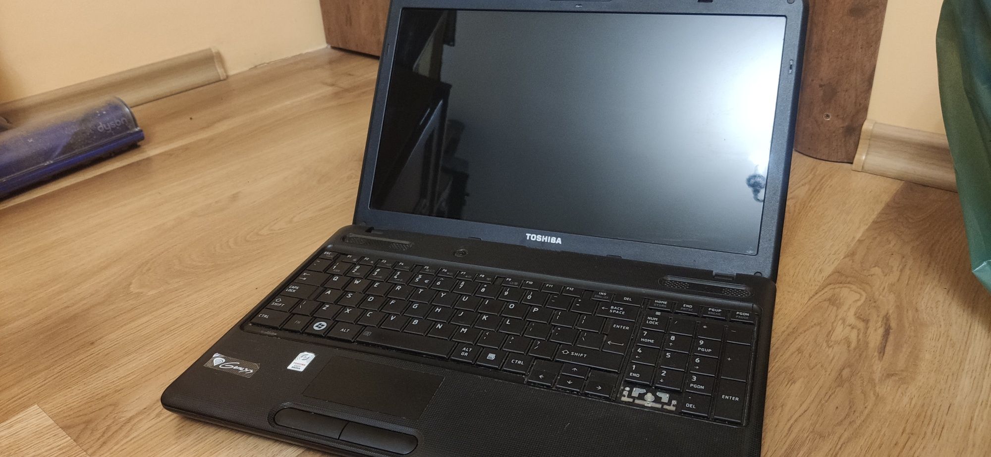 Laptop Toshiba SATELLITE C660