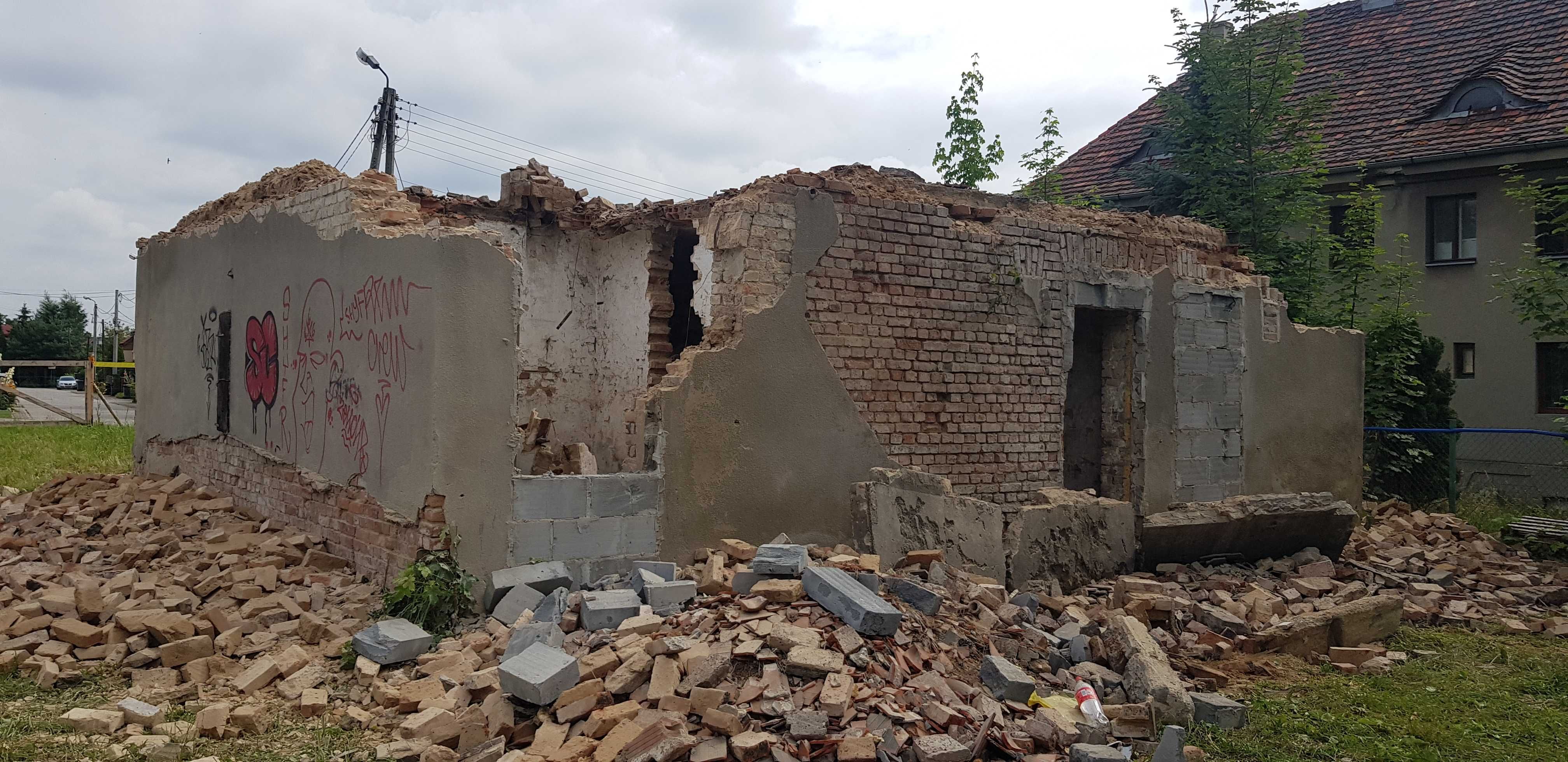 Rozbiórki ręczne i maszynowe