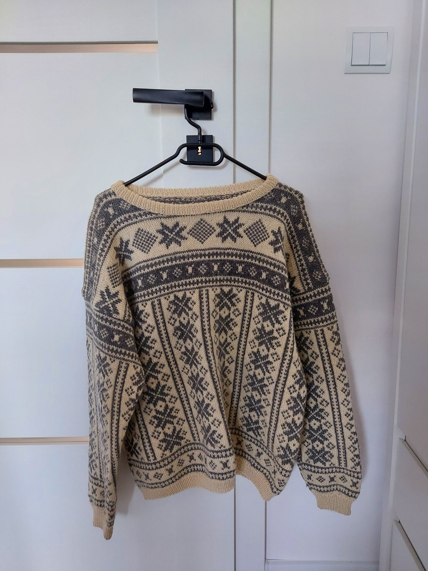 Welniany sweter L