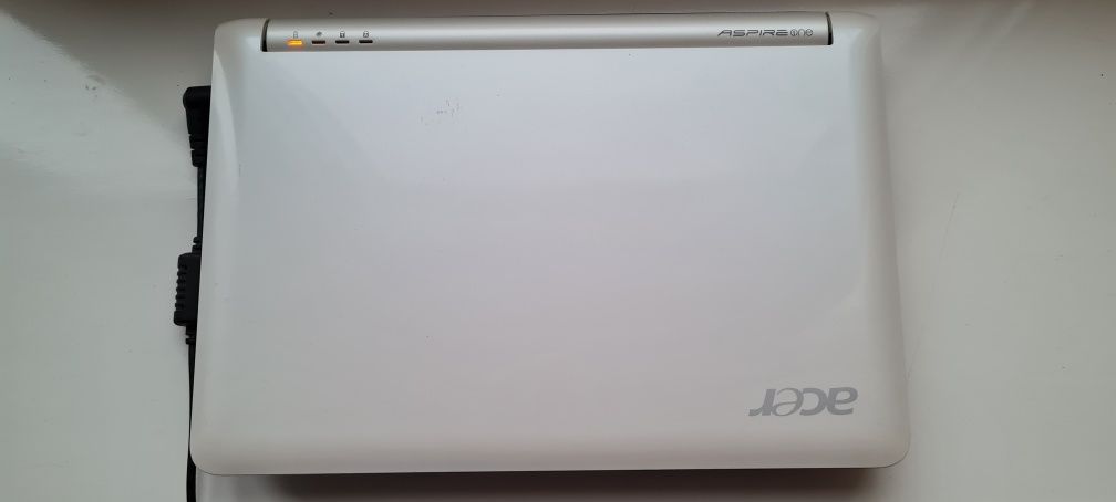 Acer aspire one zg5