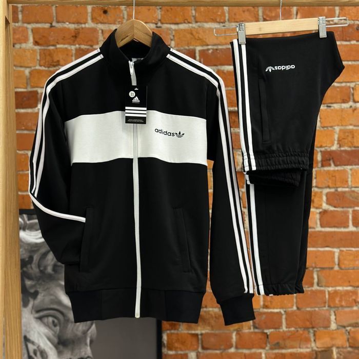 Спортивний чоловічий костюм Adidas Ost