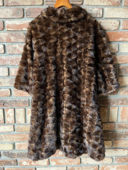 Шуба з натуральної норки довжина 100см гр 110 рукав 47см без пошкоджен