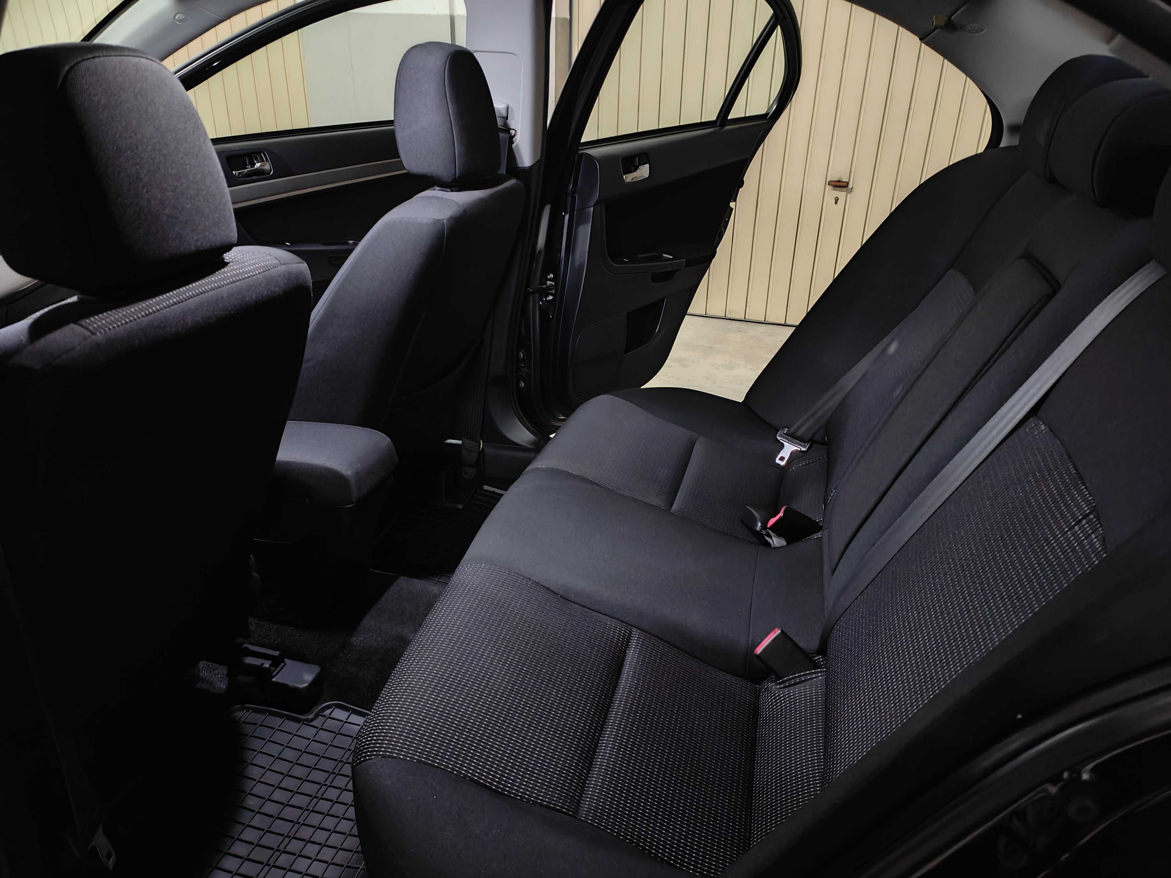 Mitsubishi Lancwe