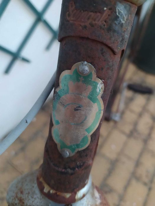 Bicicleta antiga velha, estilo pasteleira