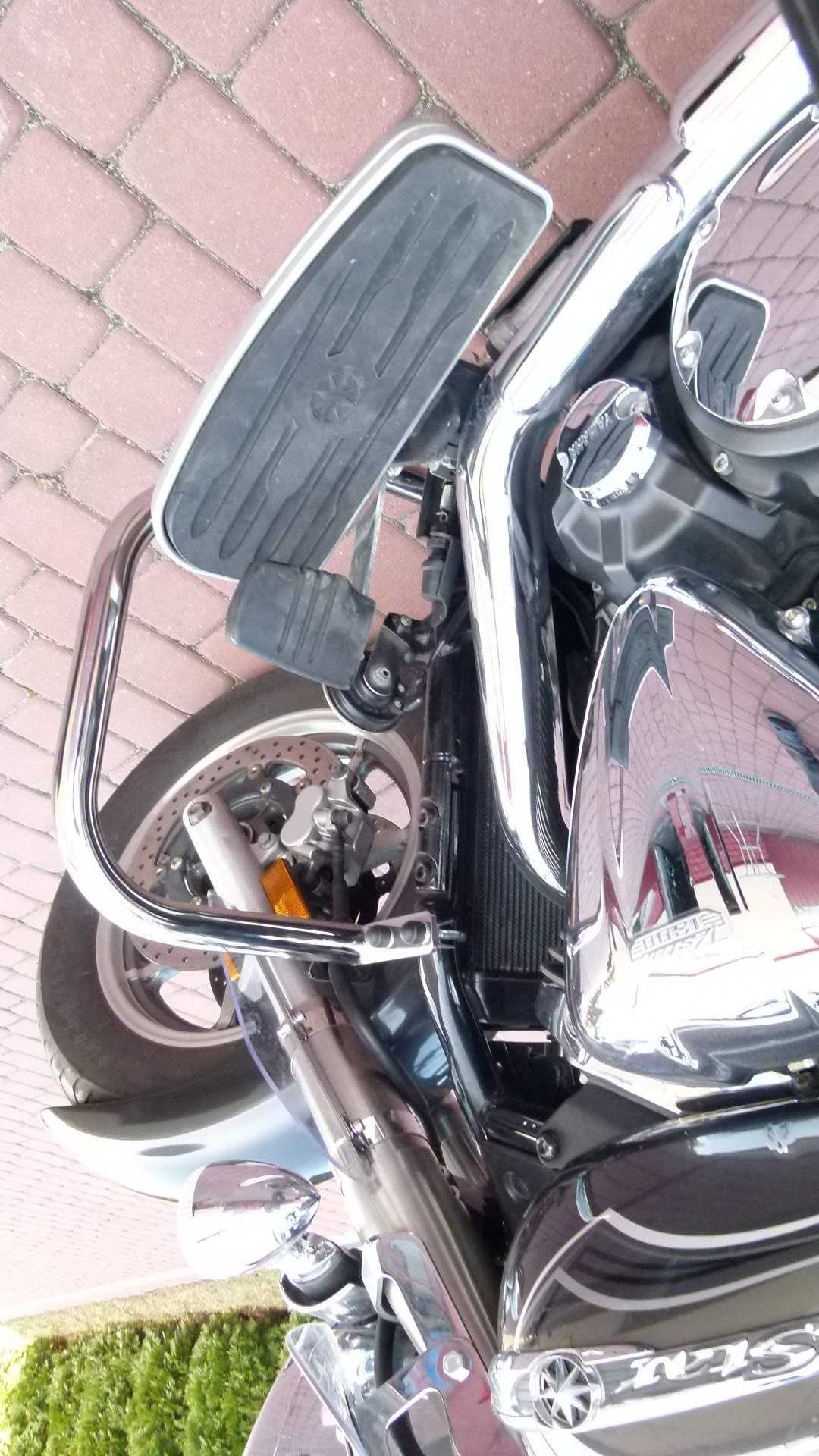 Bagażnik Yamaha XVS 1300 V Star szyba