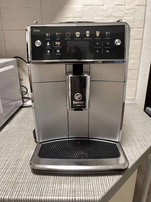 Кавомашина автоматична Saeco Xelsis SM7580