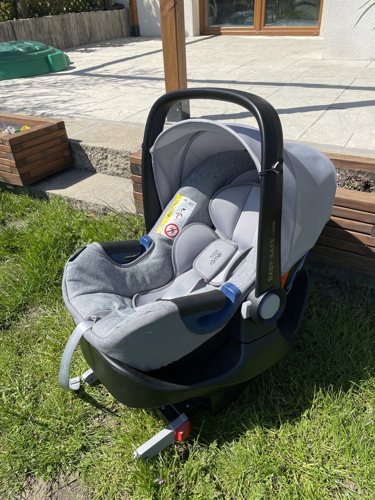 Fotelik + baza Premium Line Britax Romer Baby Safe 2 premium baza Flex