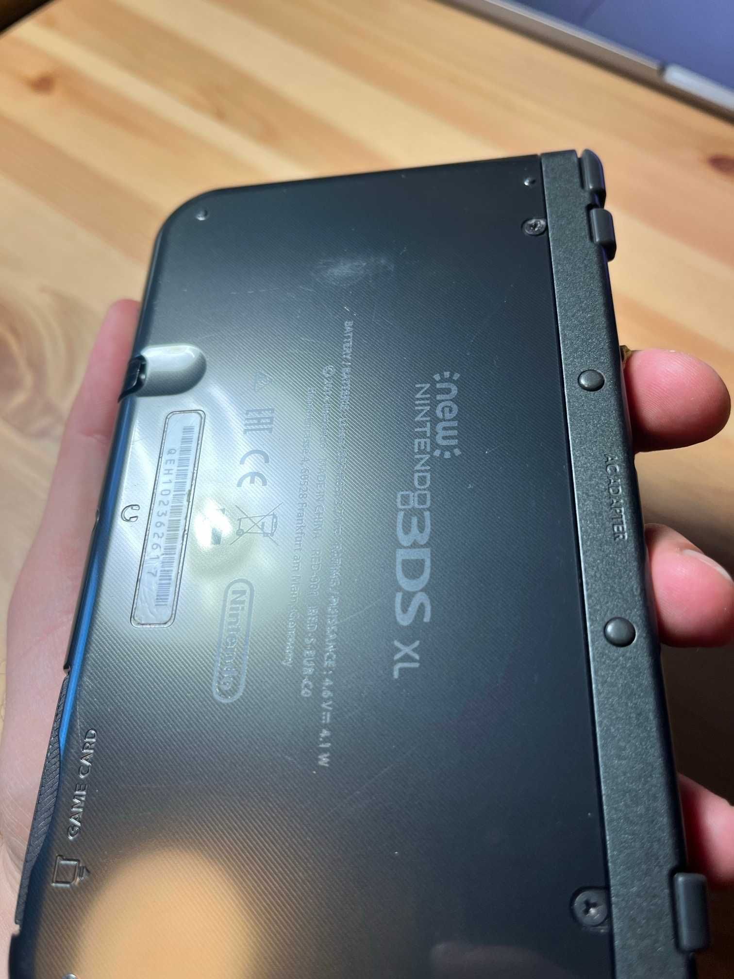 New Nintendo 3DS XL - pudełko, ładowarka, stacja dokująca, CFW LUMA,