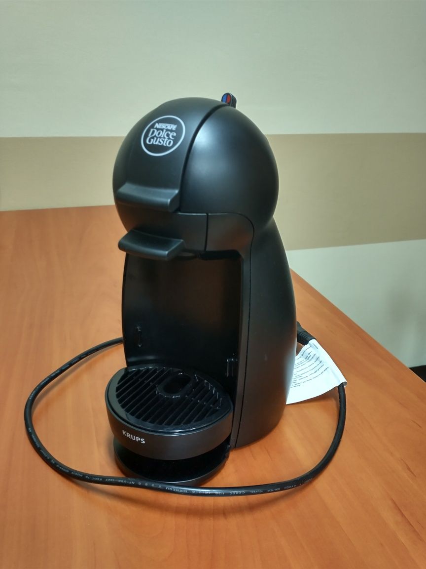 Ekspres NESCAFÉ Dolce Gusto KRUPS Piccolo KP1000 czarny