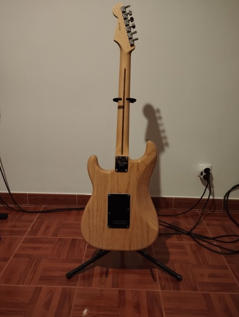 Guitarra elétrica Fender Stratocaster