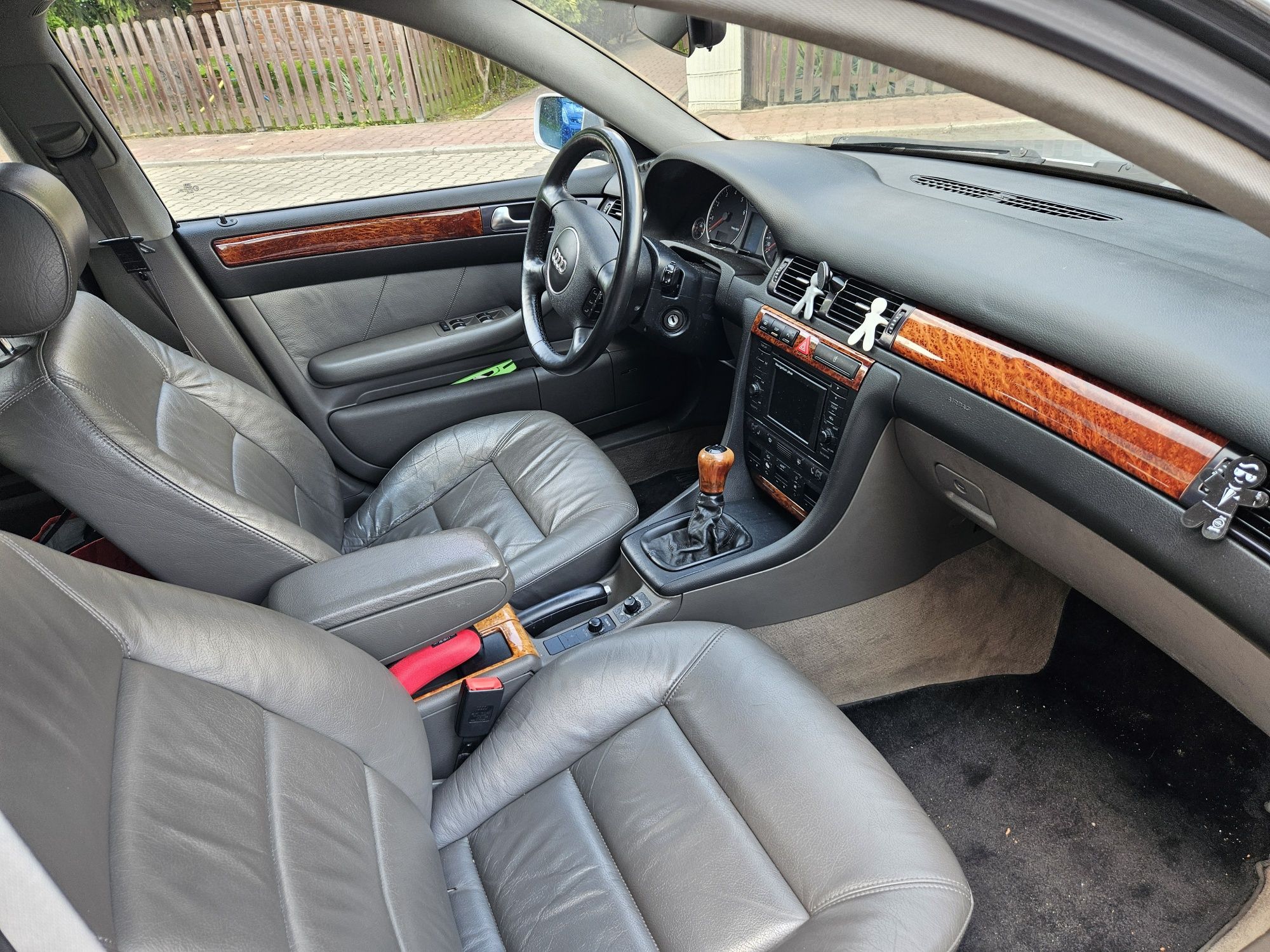 Audi A6C5 2.4 benzyna