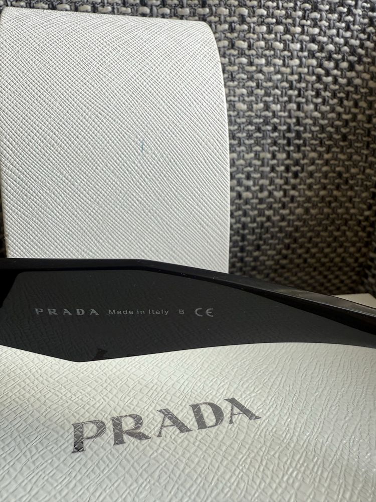 PRADA okulary przeciwsłoneczne