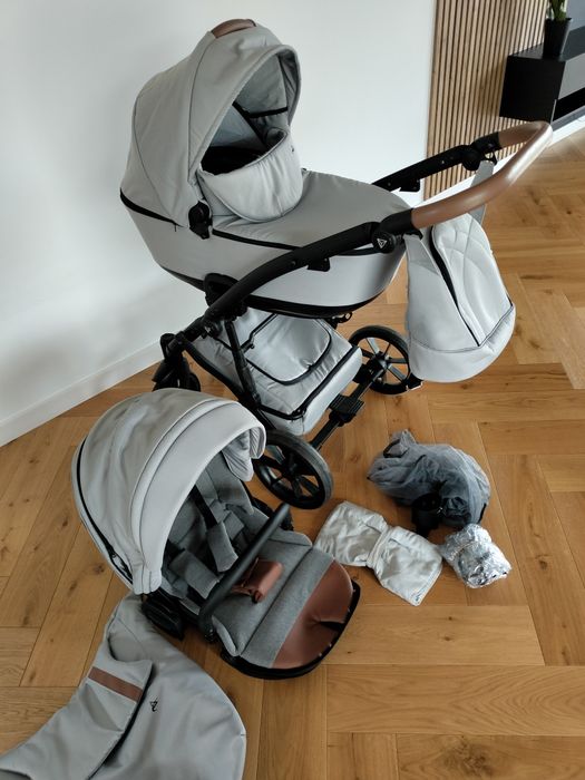 Junama Space używana nowa spacerówka gondola szary czarny wózek
