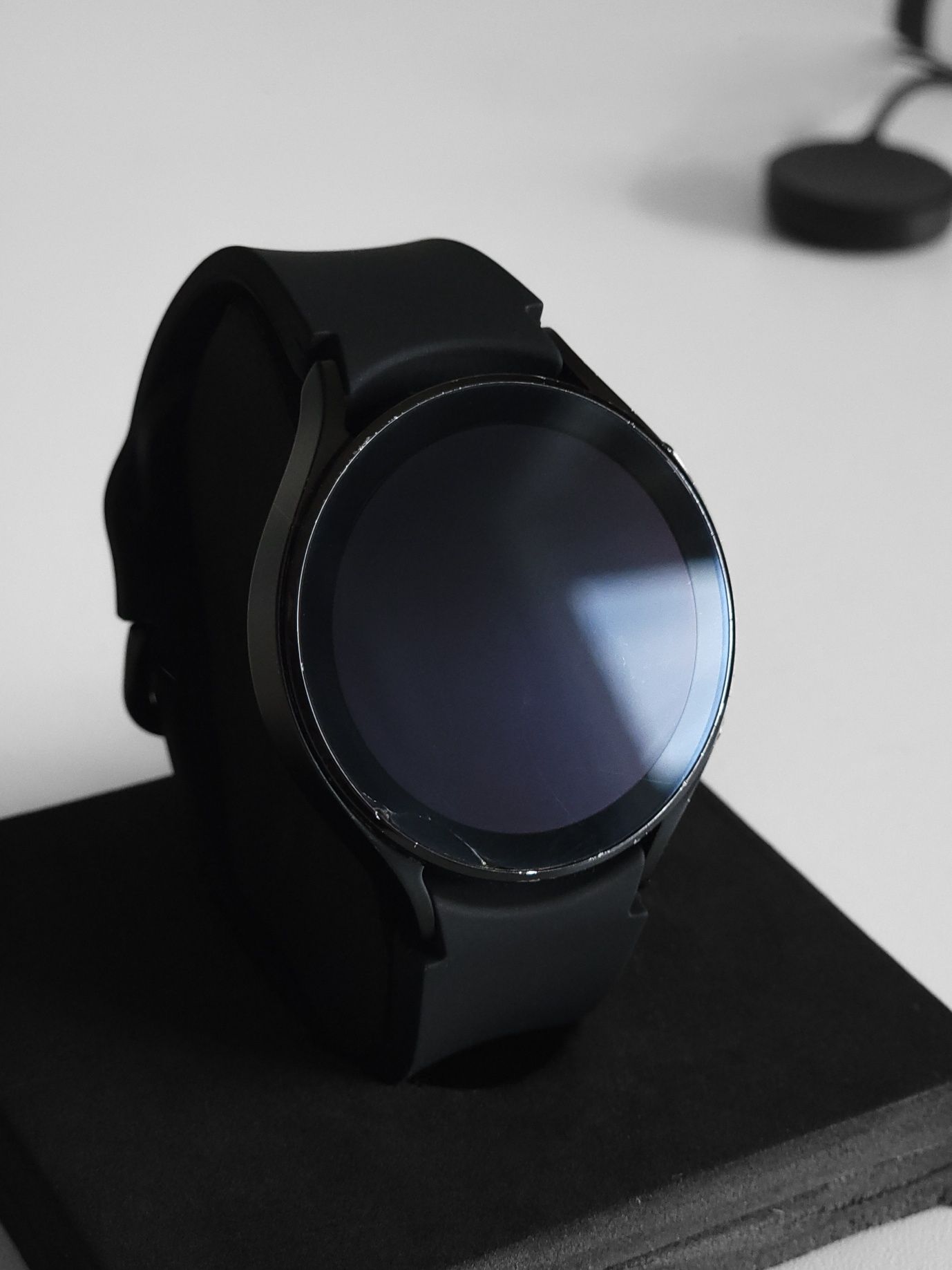 Смарт-годинник Samsung Galaxy Watch 4 44mm  / SM-R875U / Black