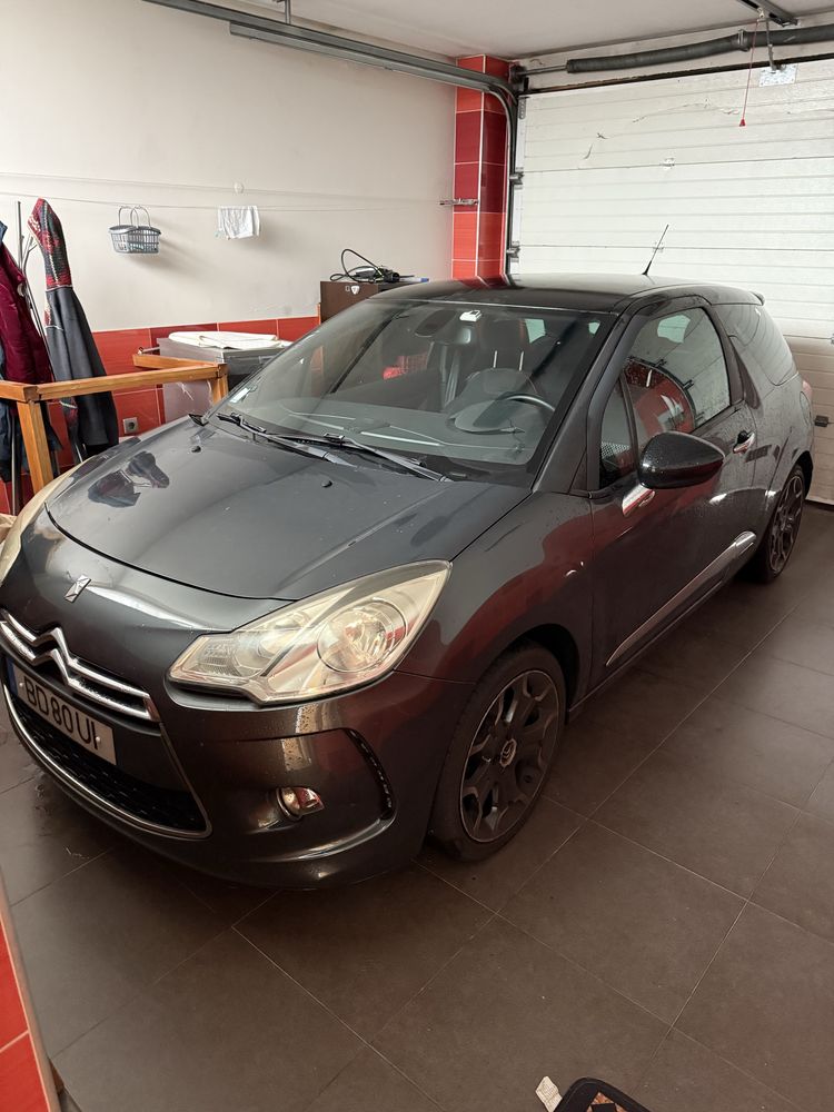 Viatura Citroen DS3 1.6