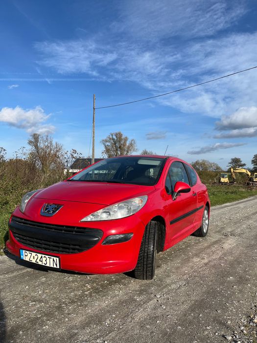 Peugeot 207 ciężarowy VAT 1 z kratką