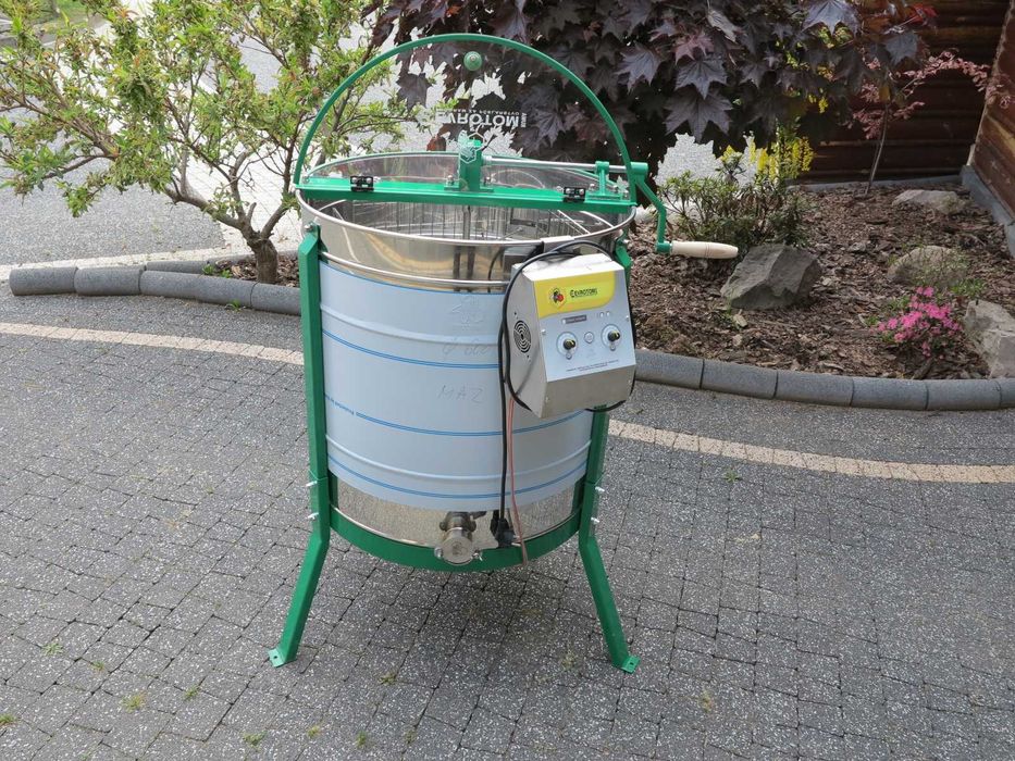 Miodarka Uniwersalna Nierdzewna  Cztero-Ramkowa  Ręczno - Elektryczna