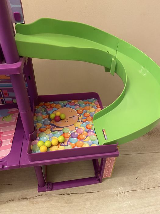 Domek bellies z lalkami i akcesoriami