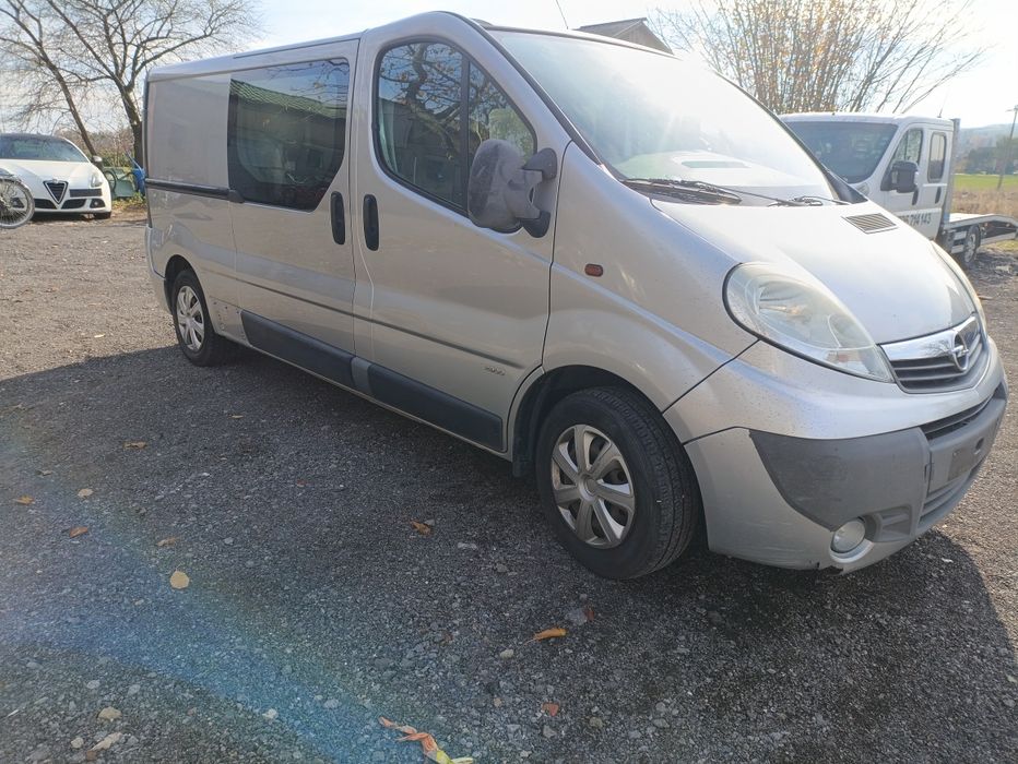 Opel Vivaro L2H1 brygadowka klimatyzacja nawigacja