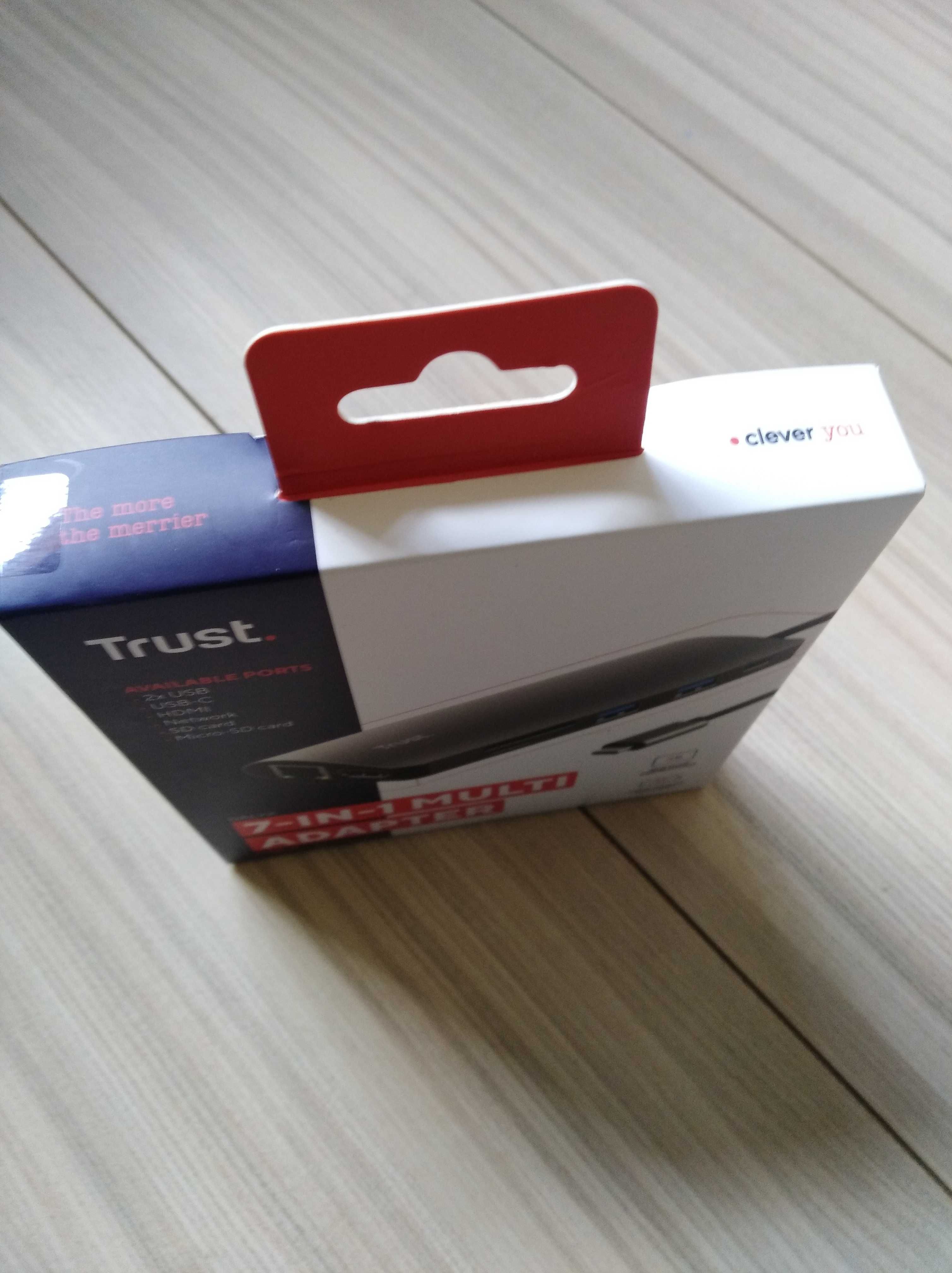 Trust 7-In-1 multi adapter