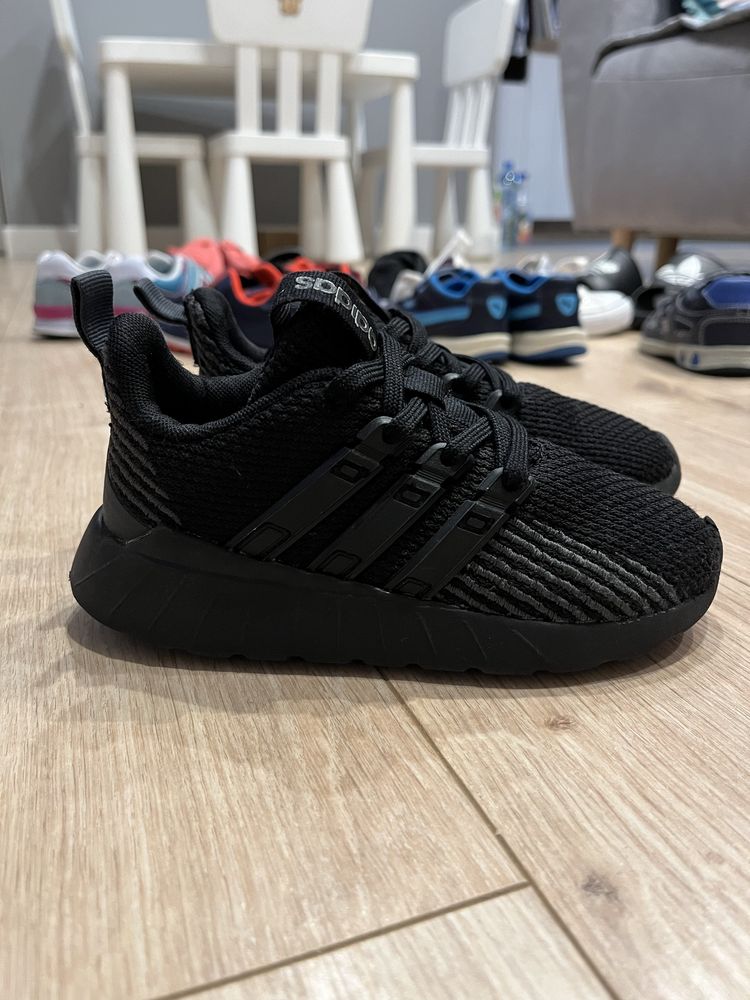 Buciki/ Adidasy firmy adidas roz. 28