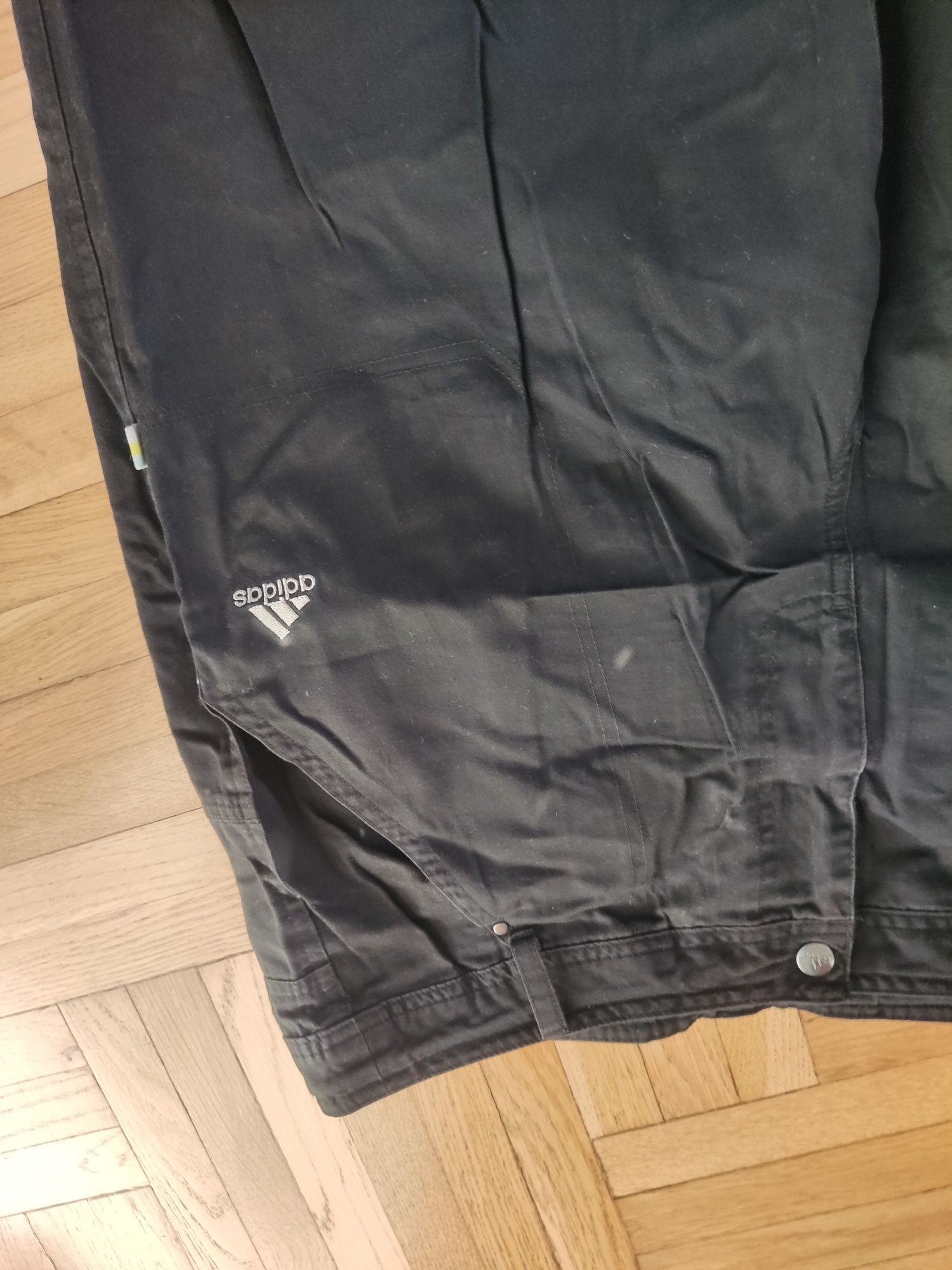 Spodnie materiałowe Adidas