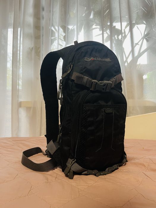 Продам рюкзак Dakine