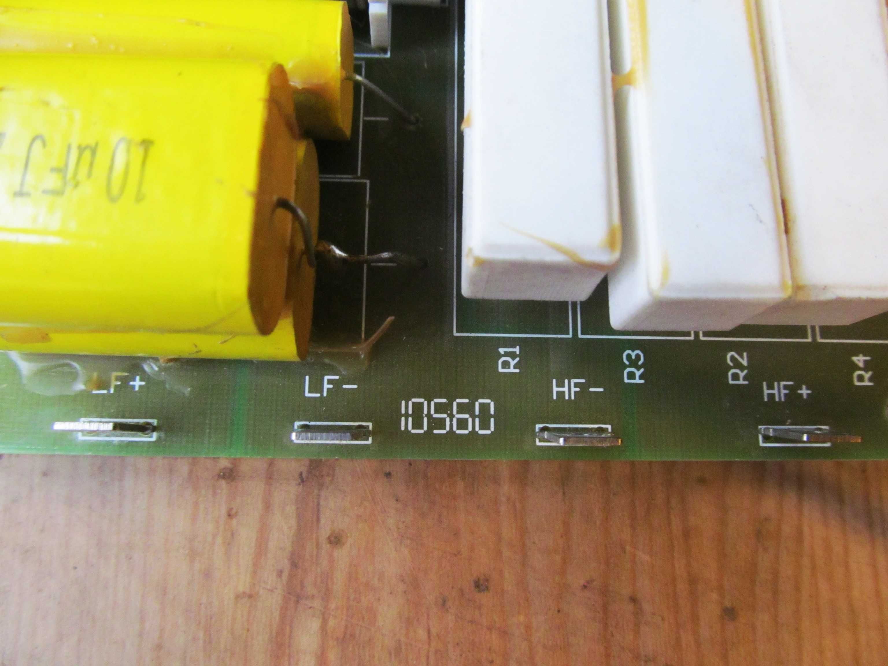 Продам 2 фильтра 500W/RMS.