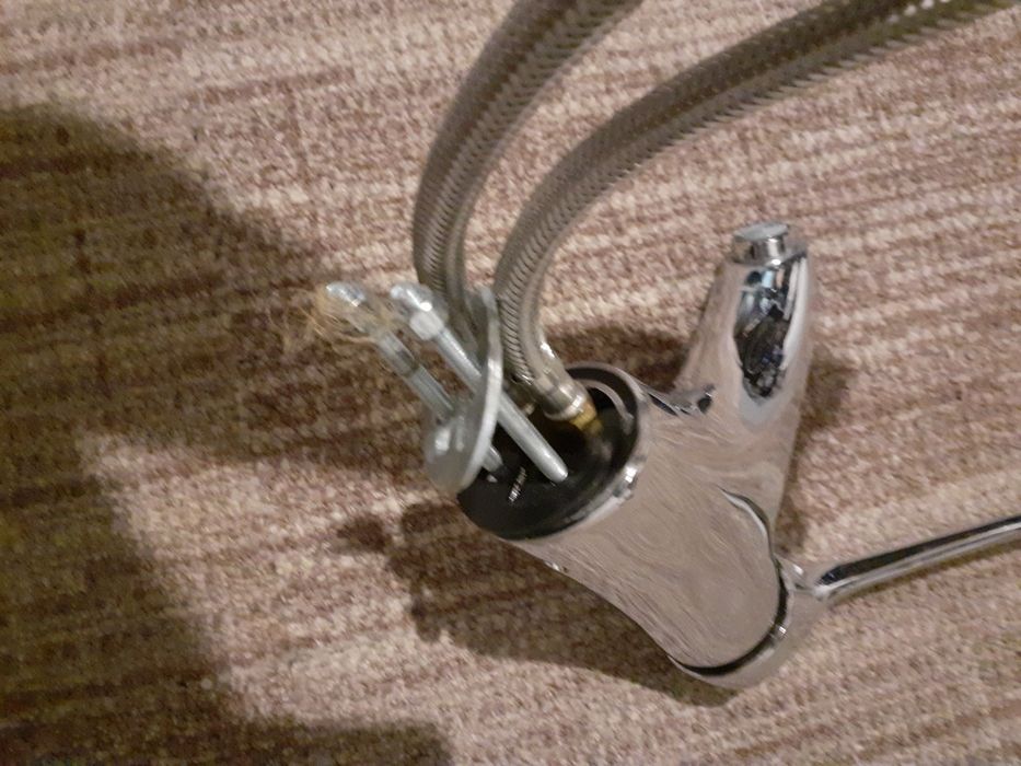 Bateria umywalkowa kran  Ferro