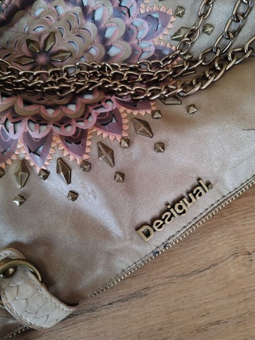 Ciekawa wyjątkowa designerska torebka Desigual