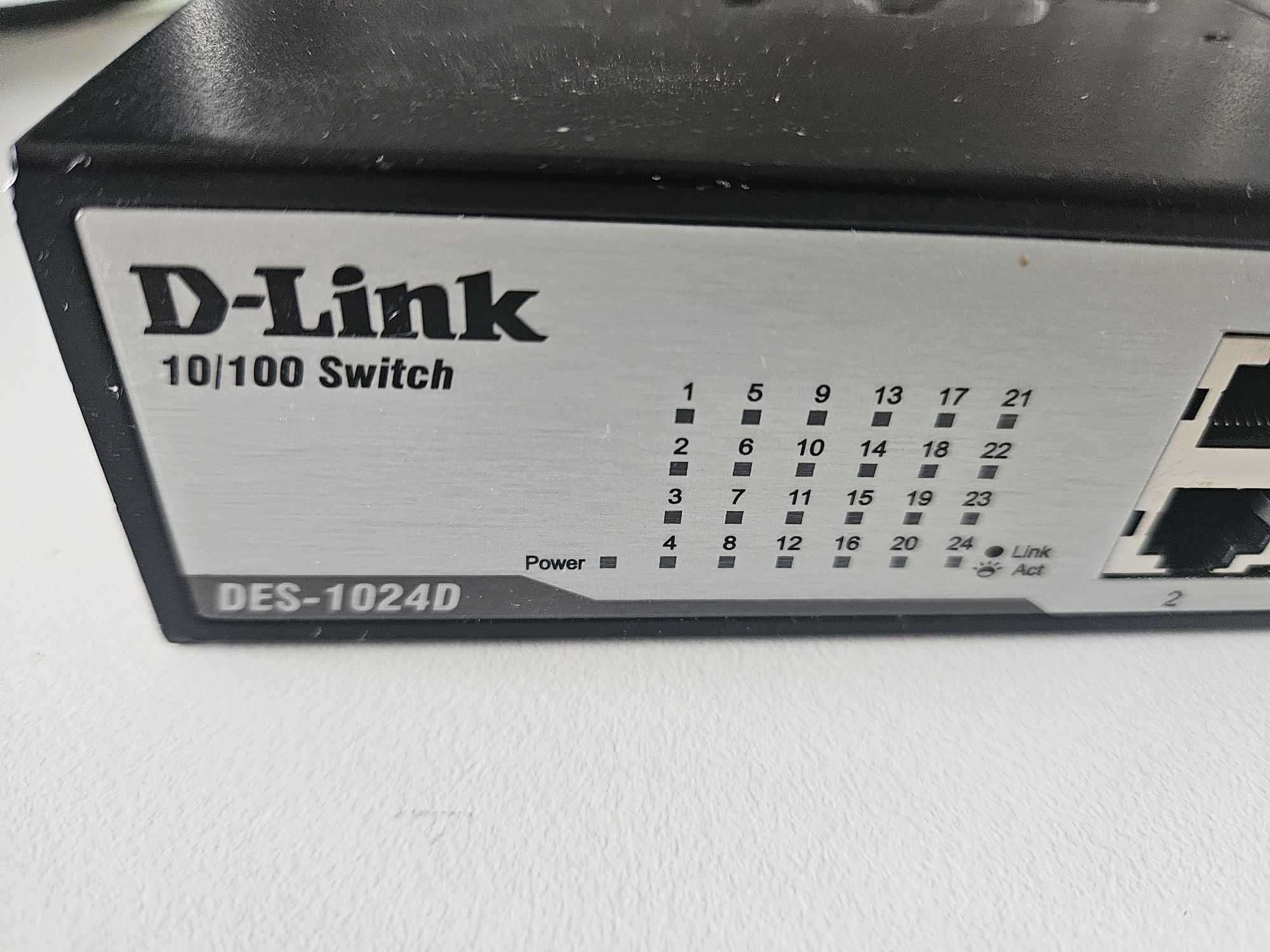 Switch D-Link DES-1024D