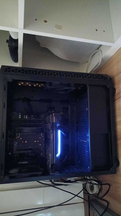 Sprzedam komputer  rtx 2060 i5 9400f 16gb ram