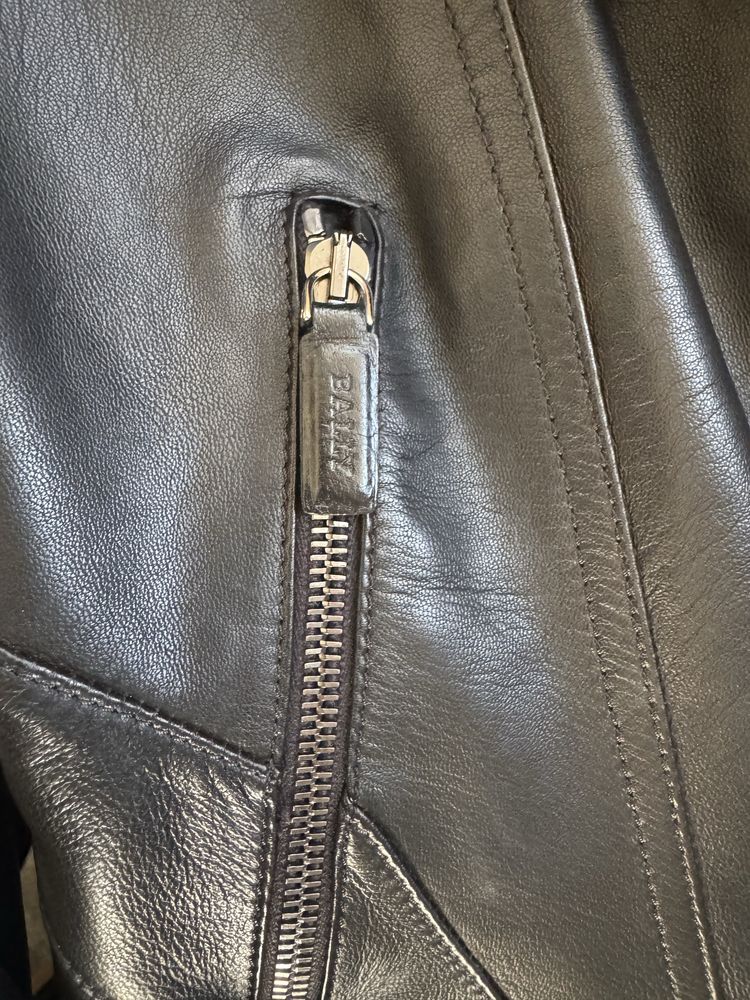 Шкіряна куртка Bally