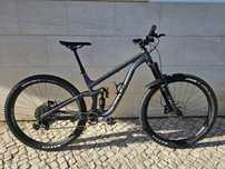 Bicicleta BTT Enduro Transition Sentinel Alloy L 29 Peças Novas