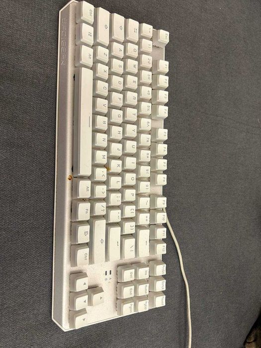 Klawiatury SPC Gear GK630K i AULA Zero