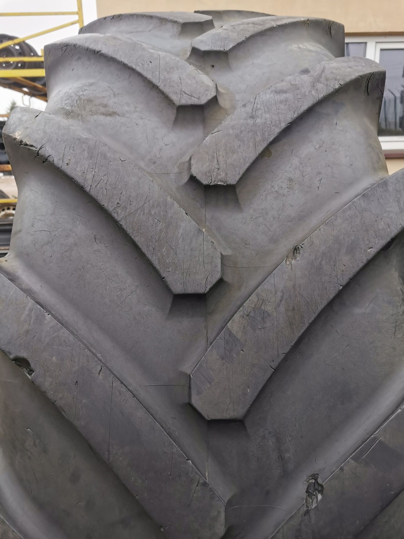 Opona 710/75R42 Michelin AXIOBIB #