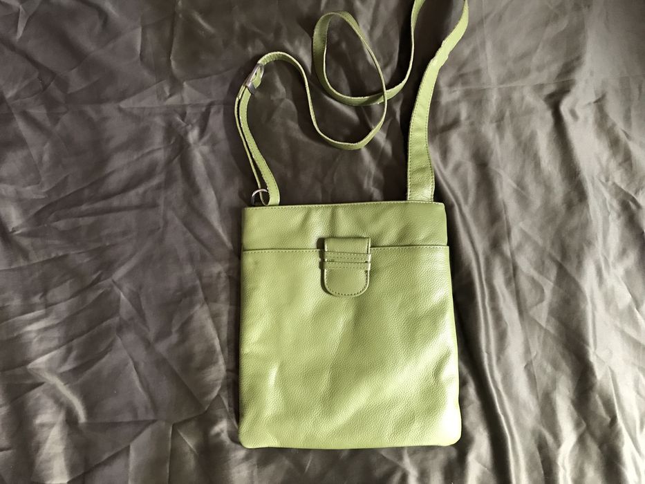 Мужская кожаная молодежная сумка, Италия. Размер 26-22 см