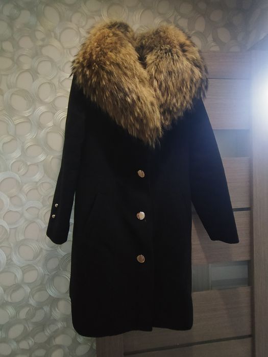 Пальто,48,кашемир,зимние,пуховик,енот мех,шуба,натуральний,плащ,куртка